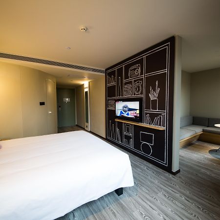 Ibis Guangzhou Yuexiu Park Metro Station Hotel Exterior photo