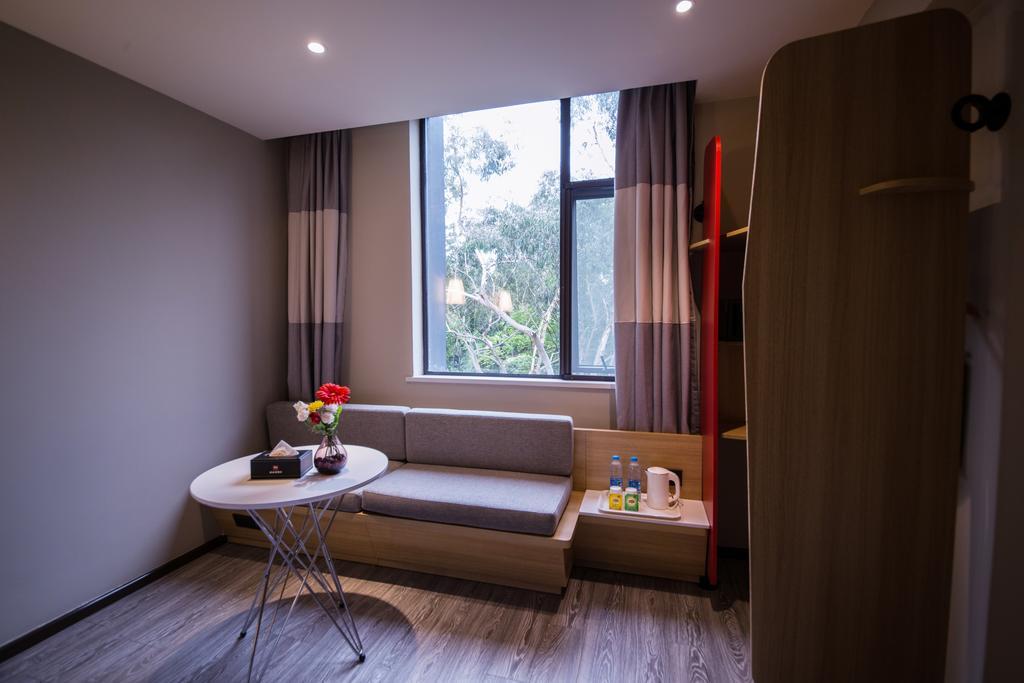 Ibis Guangzhou Yuexiu Park Metro Station Hotel Exterior photo